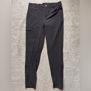 Brand NEW Women’s Patagonia Skyline Traveller Pants Size 6